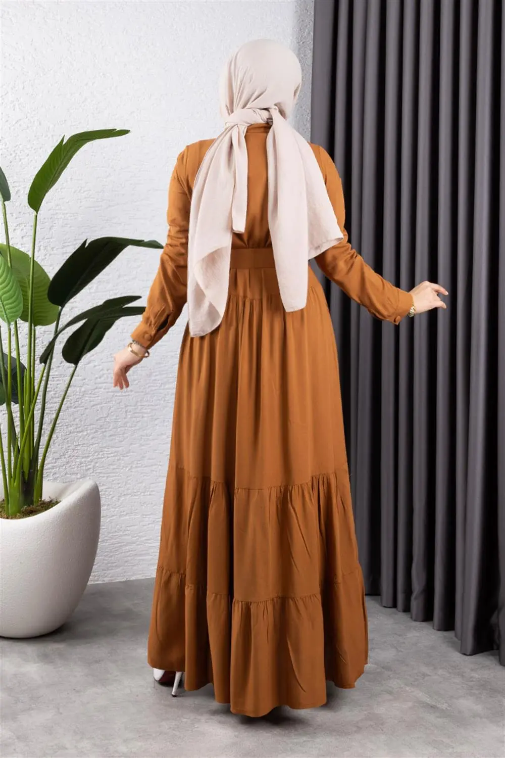 Buttoned Hijab Dress-detail