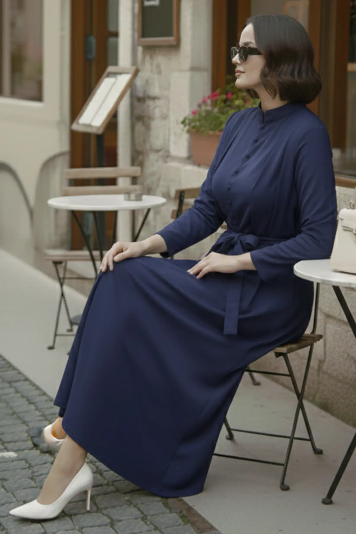 Buttoned Hijab Dress-detail