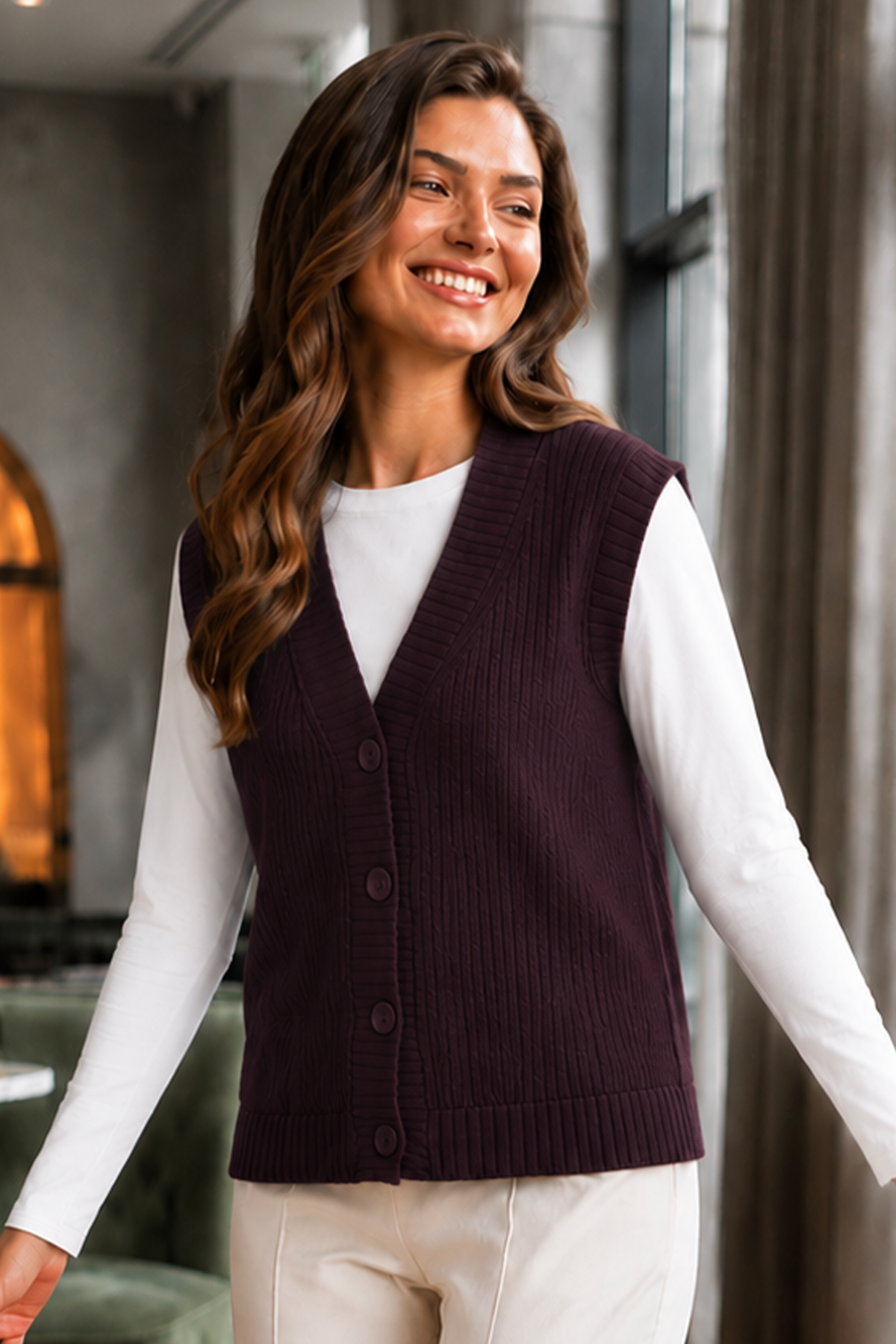 Buttoned Knit Vest N518 Plum