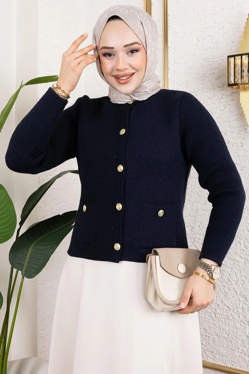 Buttoned Knitted Cardigan