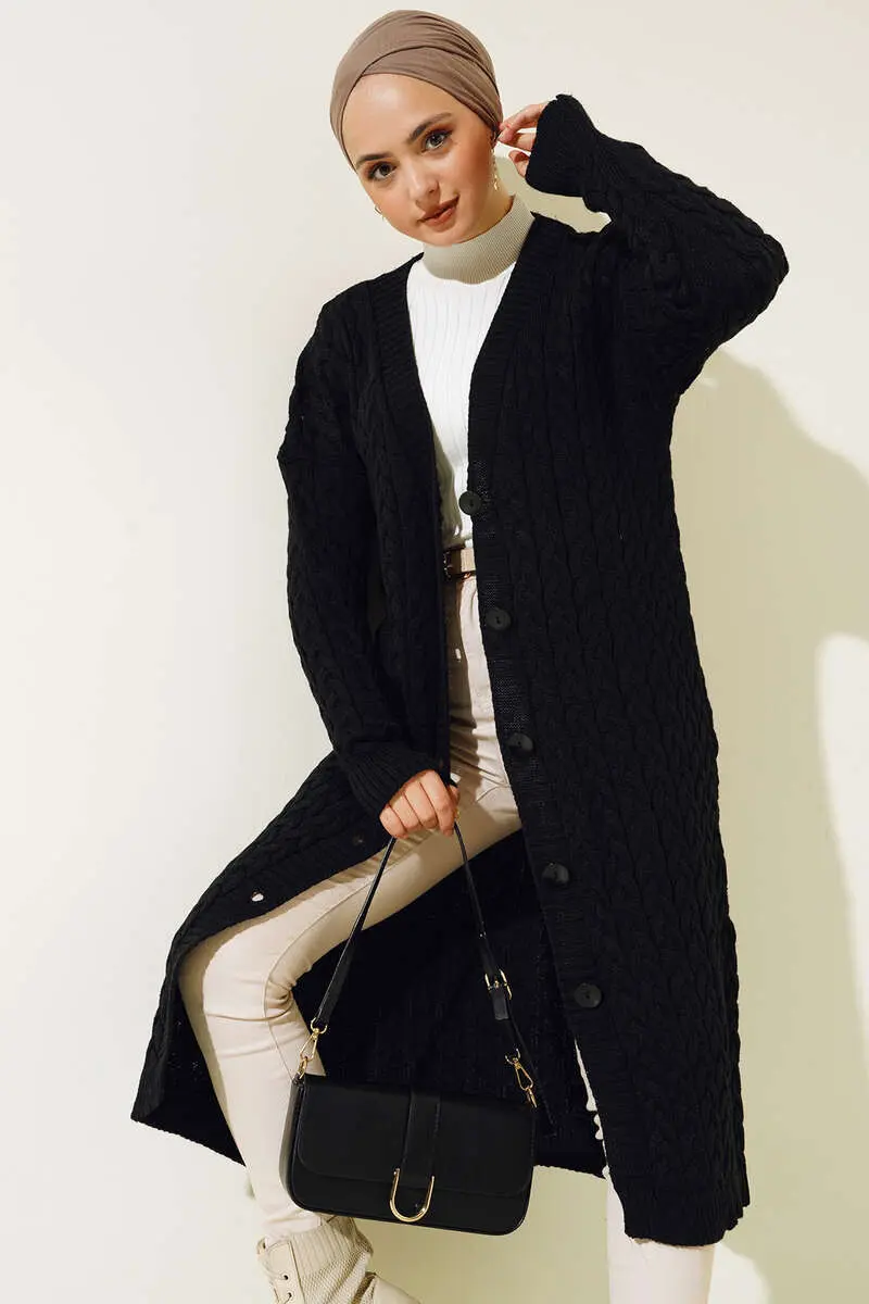 Buttoned Long Knitted Cardigan