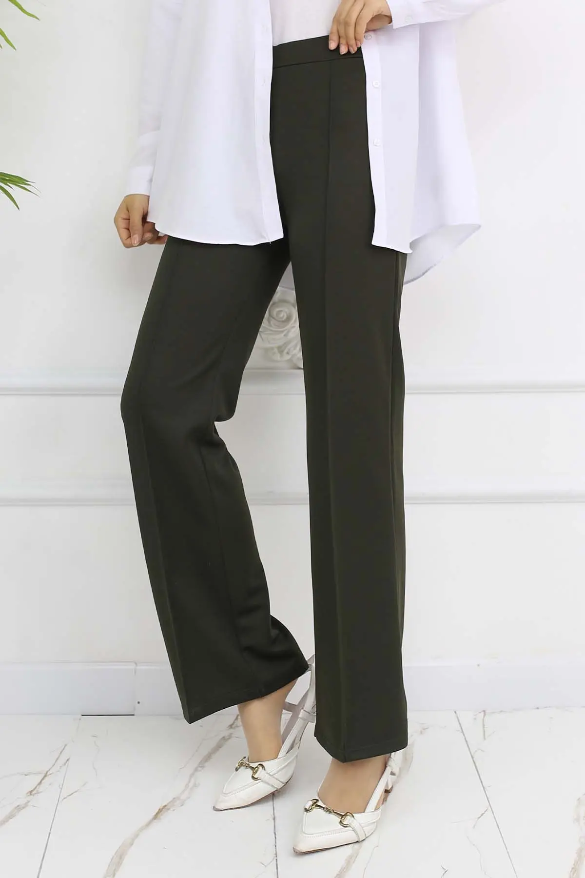 Buttoned Palazzo Trousers-detail