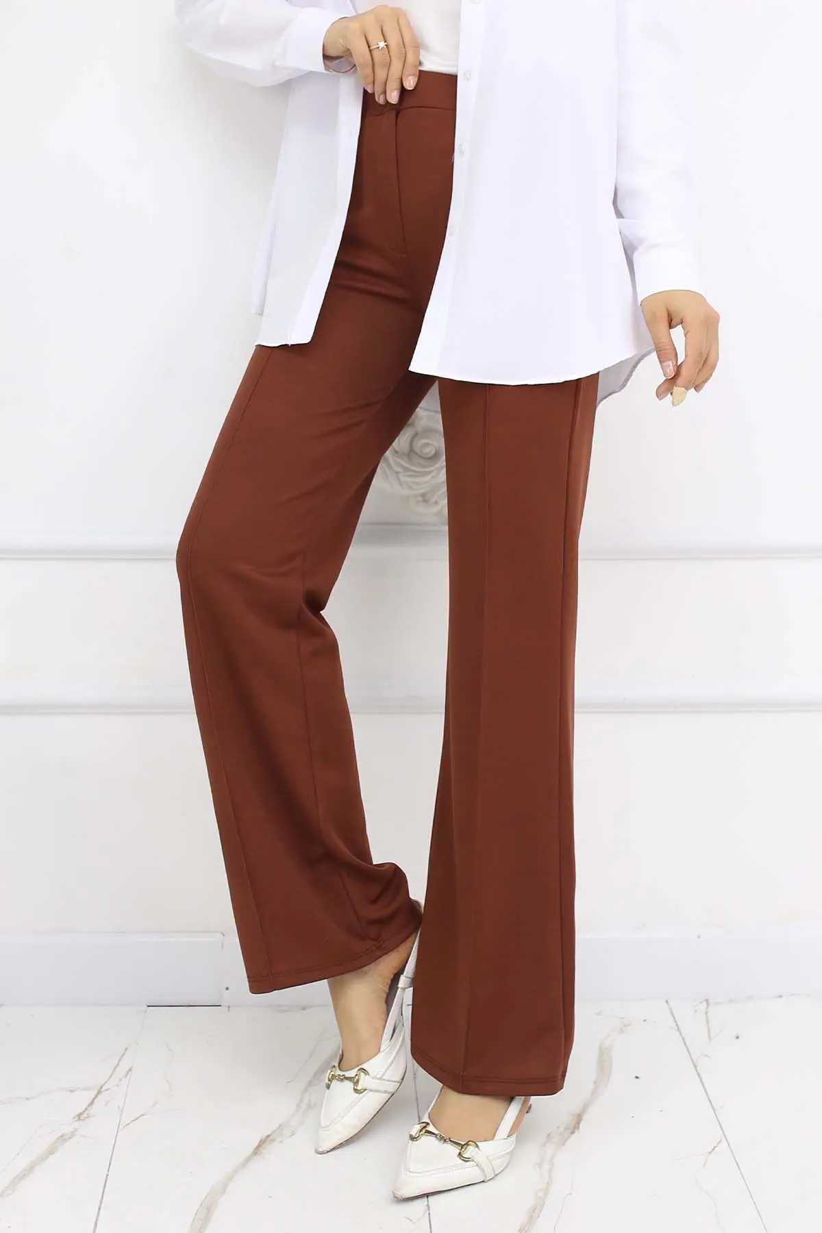 Buttoned Palazzo Trousers-detail
