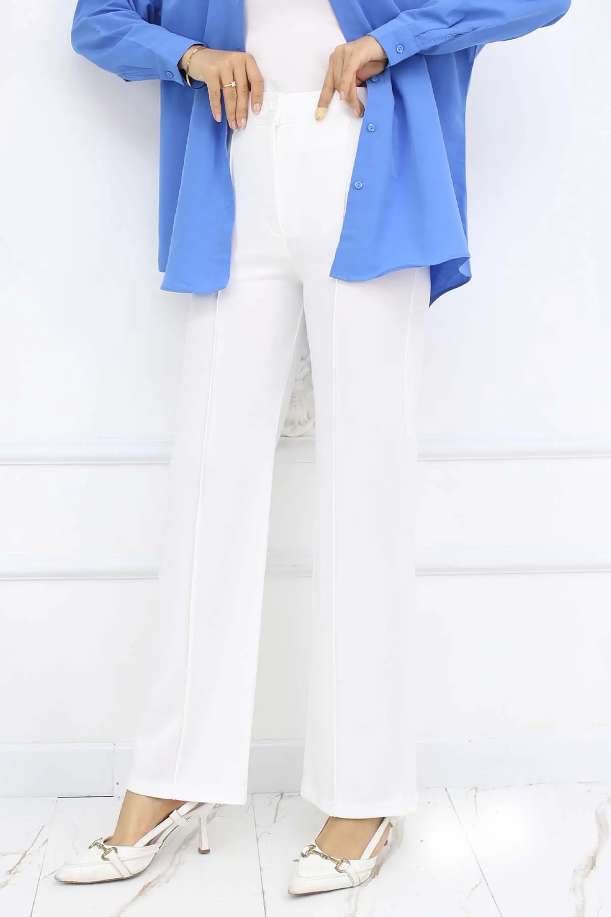 Buttoned Palazzo Trousers-detail