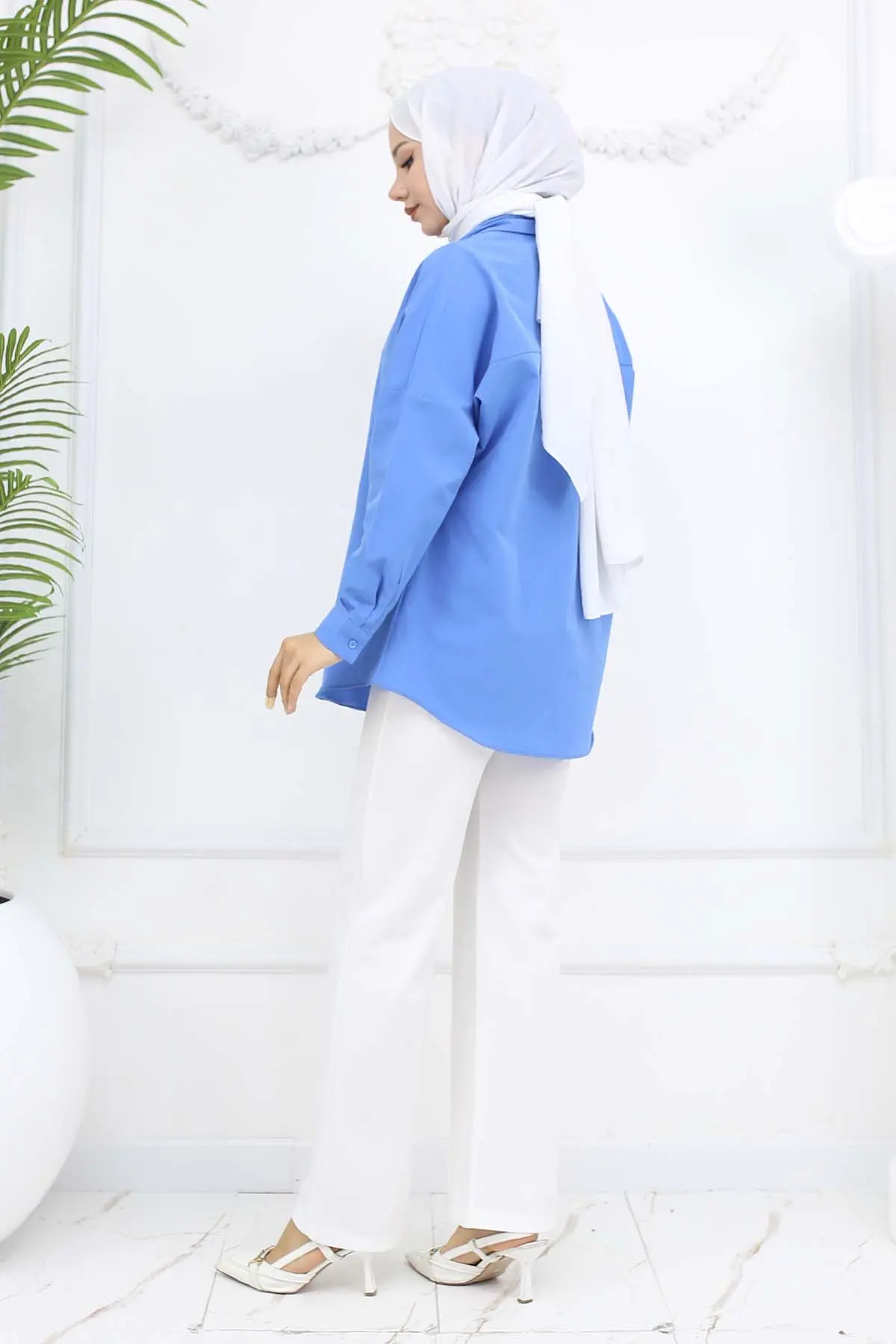 Buttoned Palazzo Trousers-detail