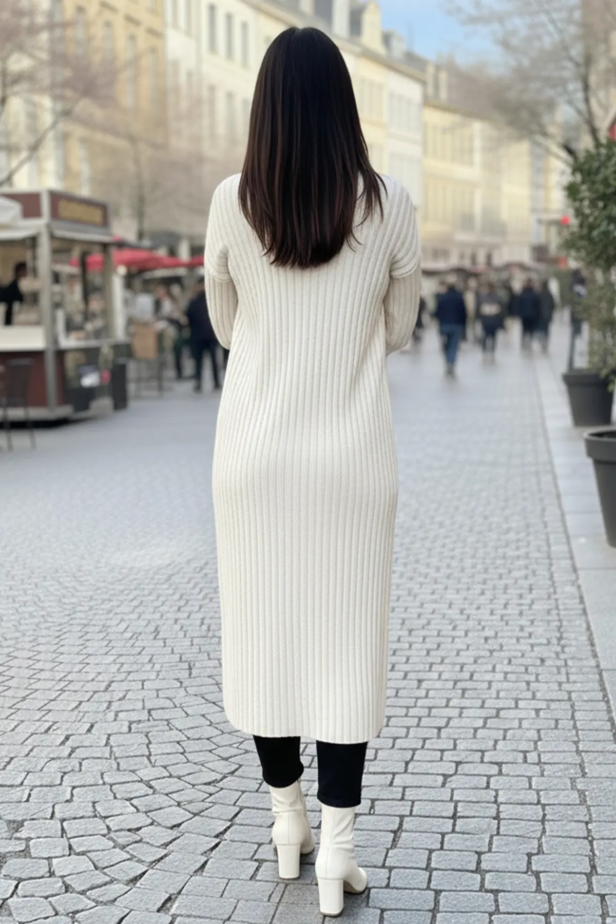 Buttoned Sleeve Ribbed Knit Cardigan-detail