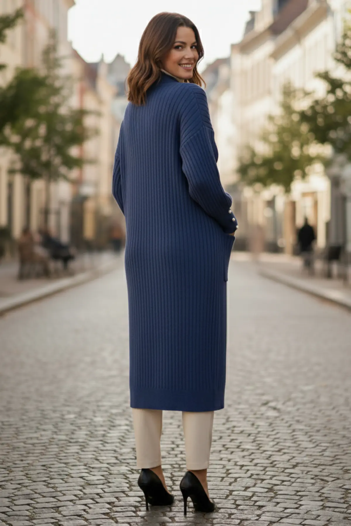 Buttoned Sleeve Ribbed Knit Cardigan-detail