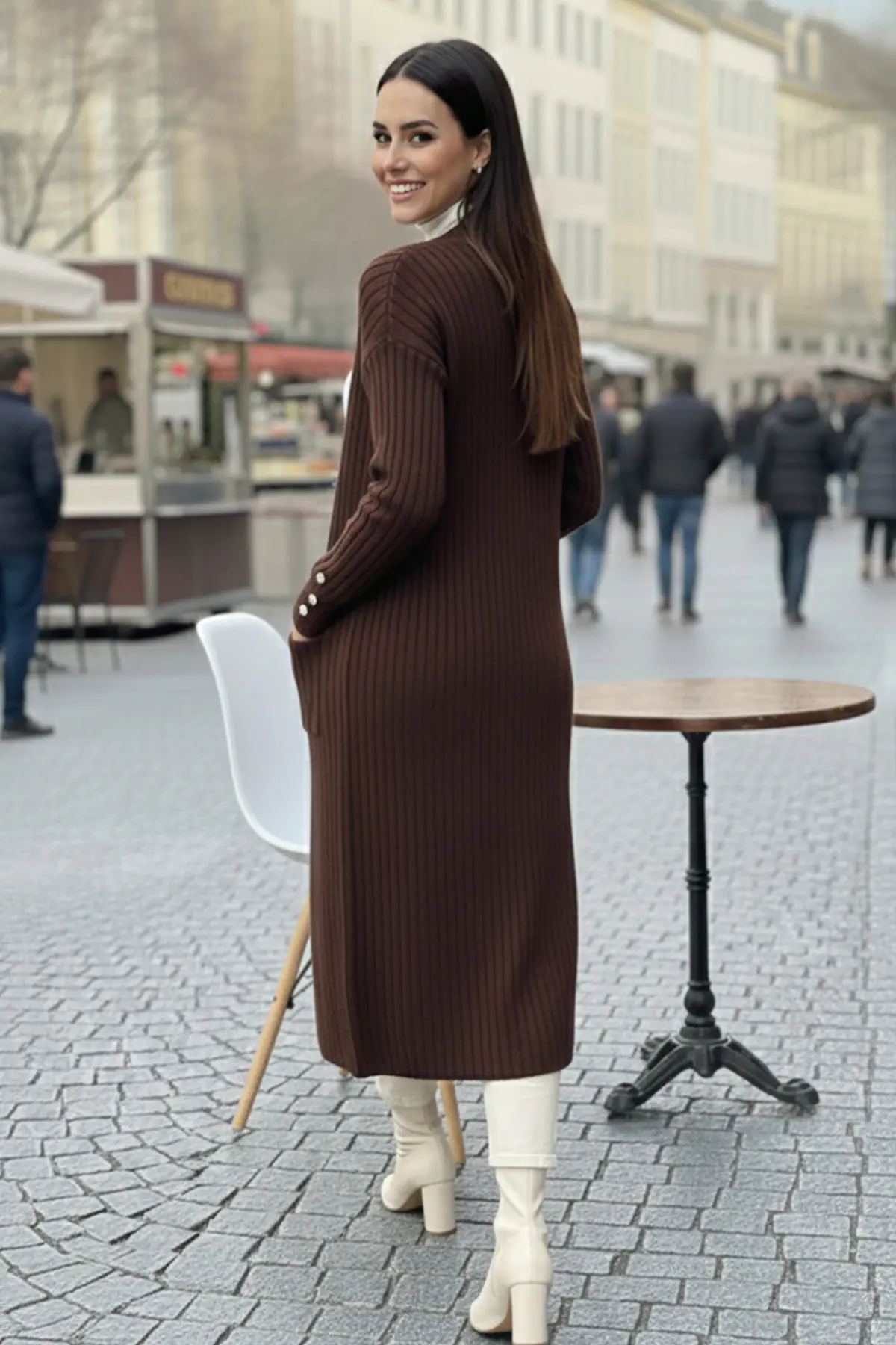 Buttoned Sleeve Ribbed Knit Cardigan-detail