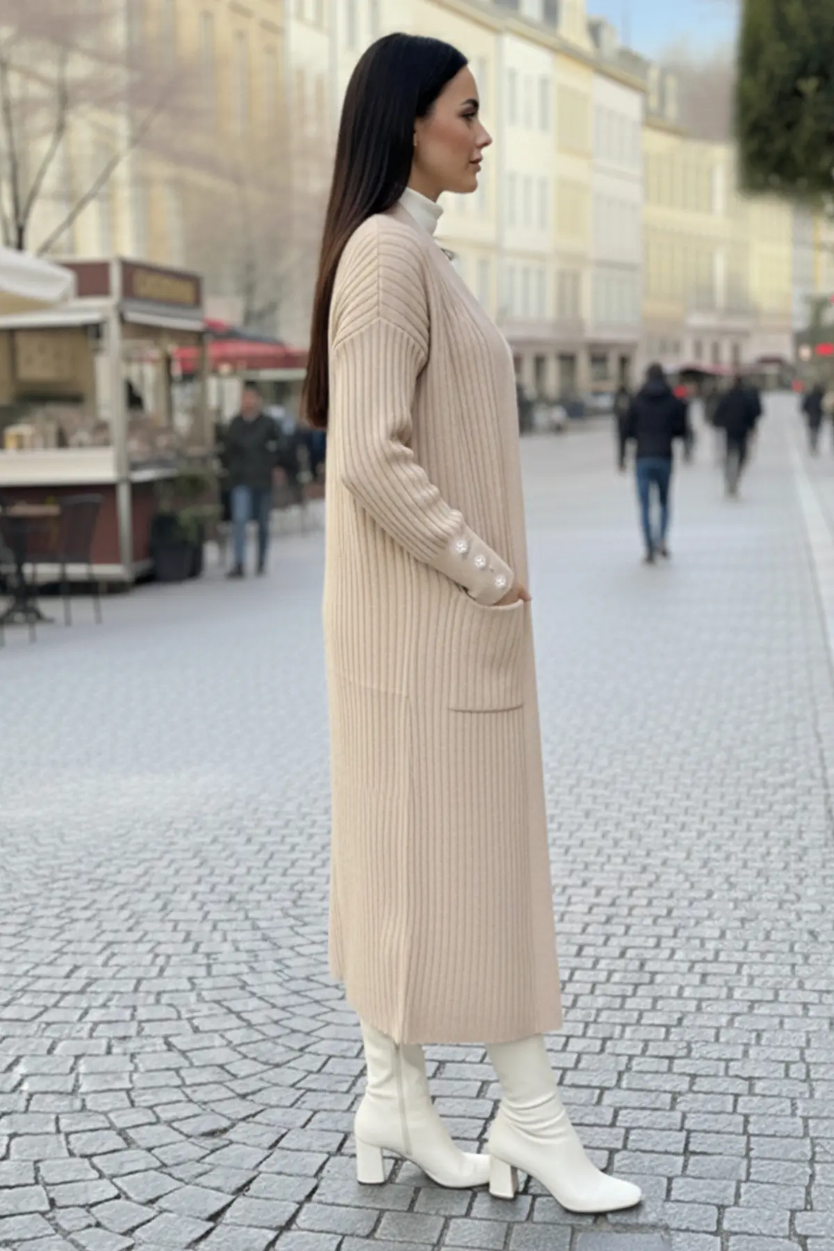 Buttoned Sleeve Ribbed Knit Cardigan-detail