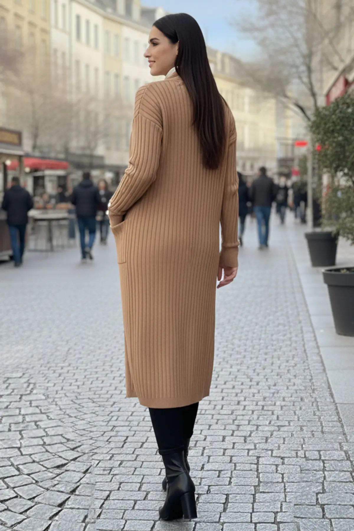 Buttoned Sleeve Ribbed Knit Cardigan-detail