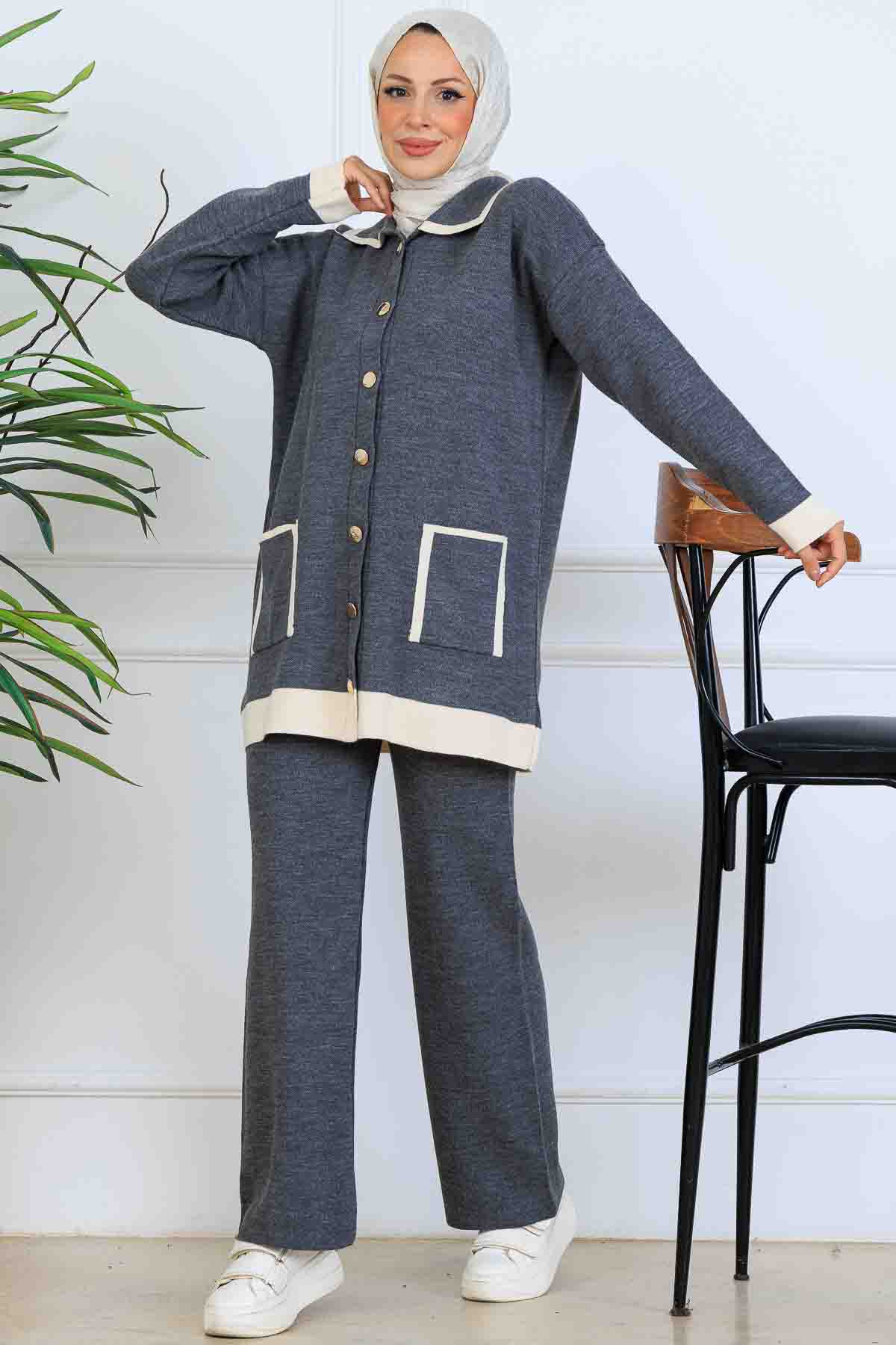 Buttoned Striped Detailed Knitwear Suit