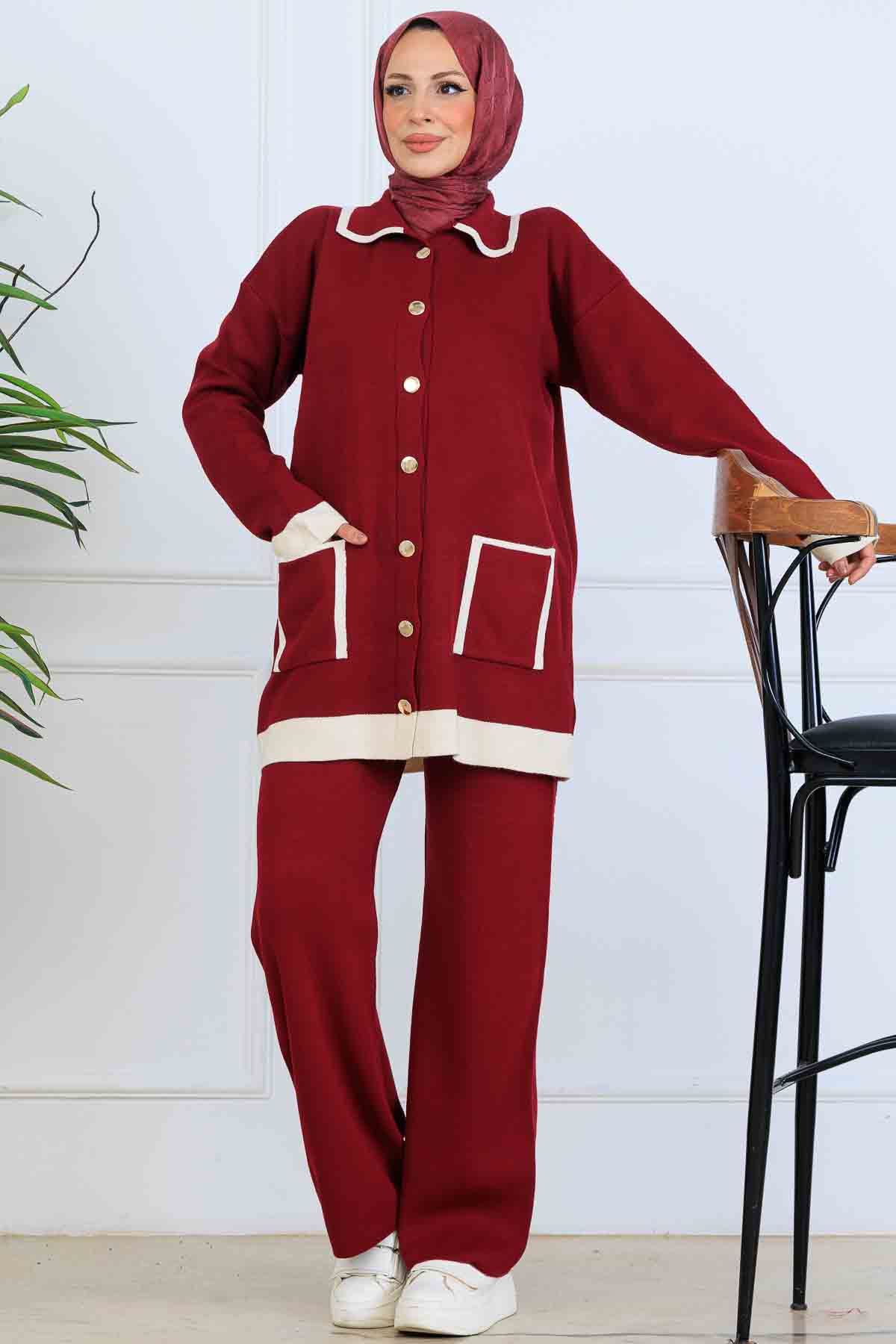 Buttoned Striped Detailed Knitwear Suit