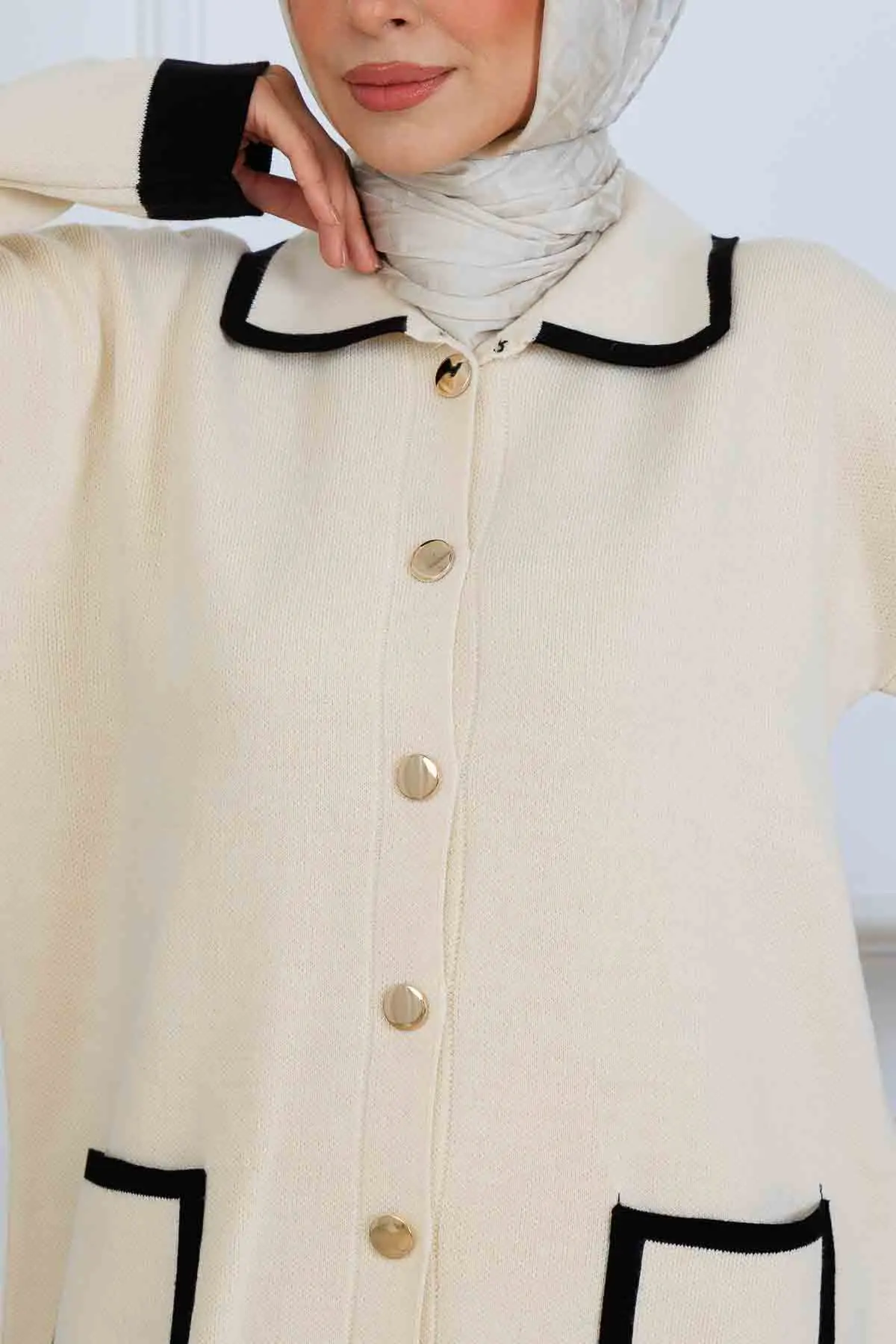 Buttoned Striped Detailed Knitwear Suit-detail