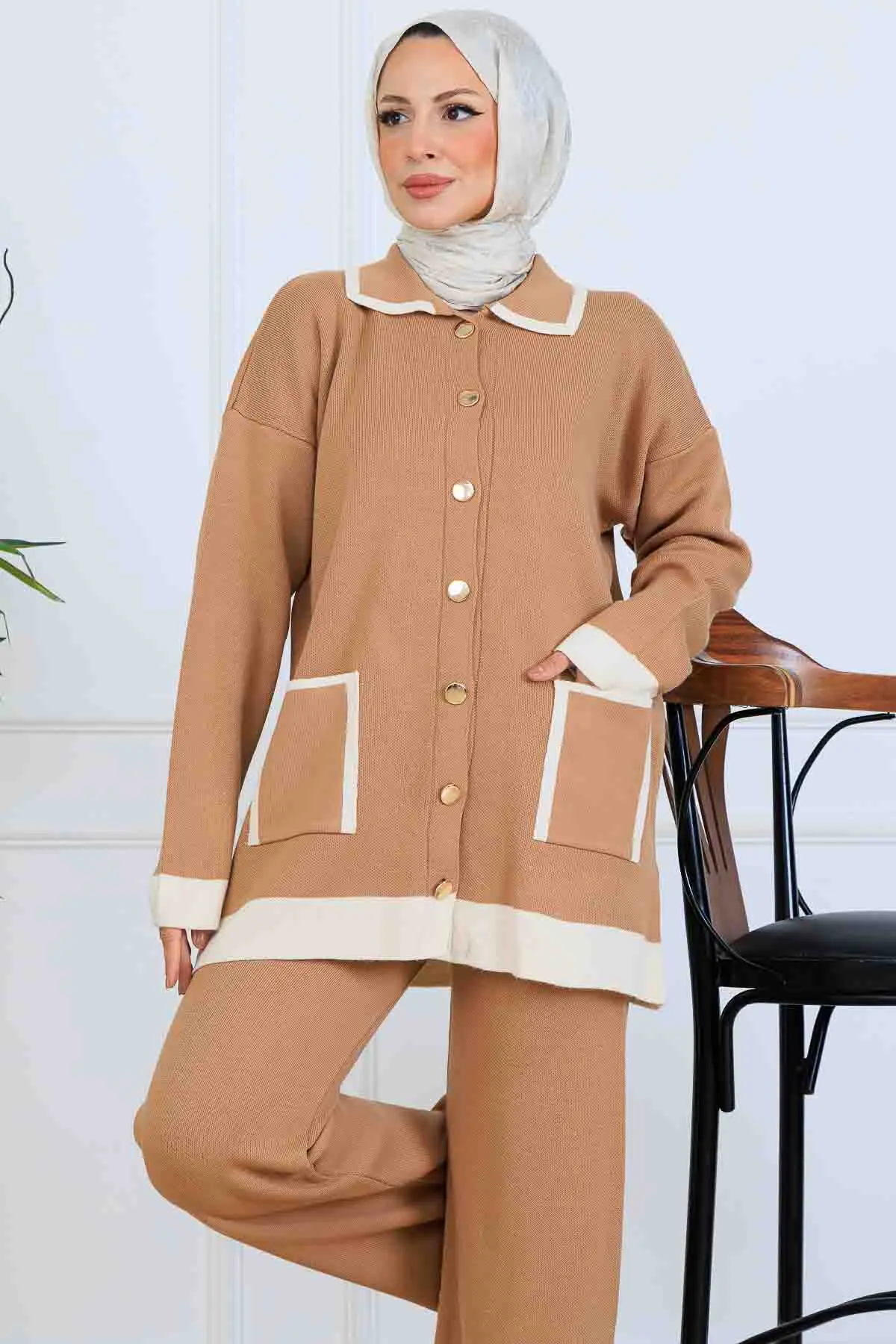 Buttoned Striped Detailed Knitwear Suit-detail