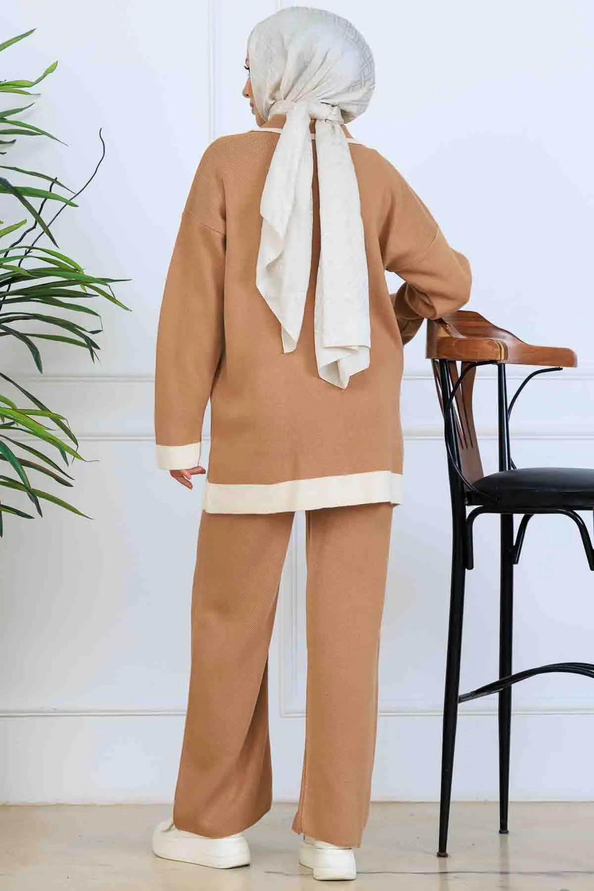 Buttoned Striped Detailed Knitwear Suit-detail