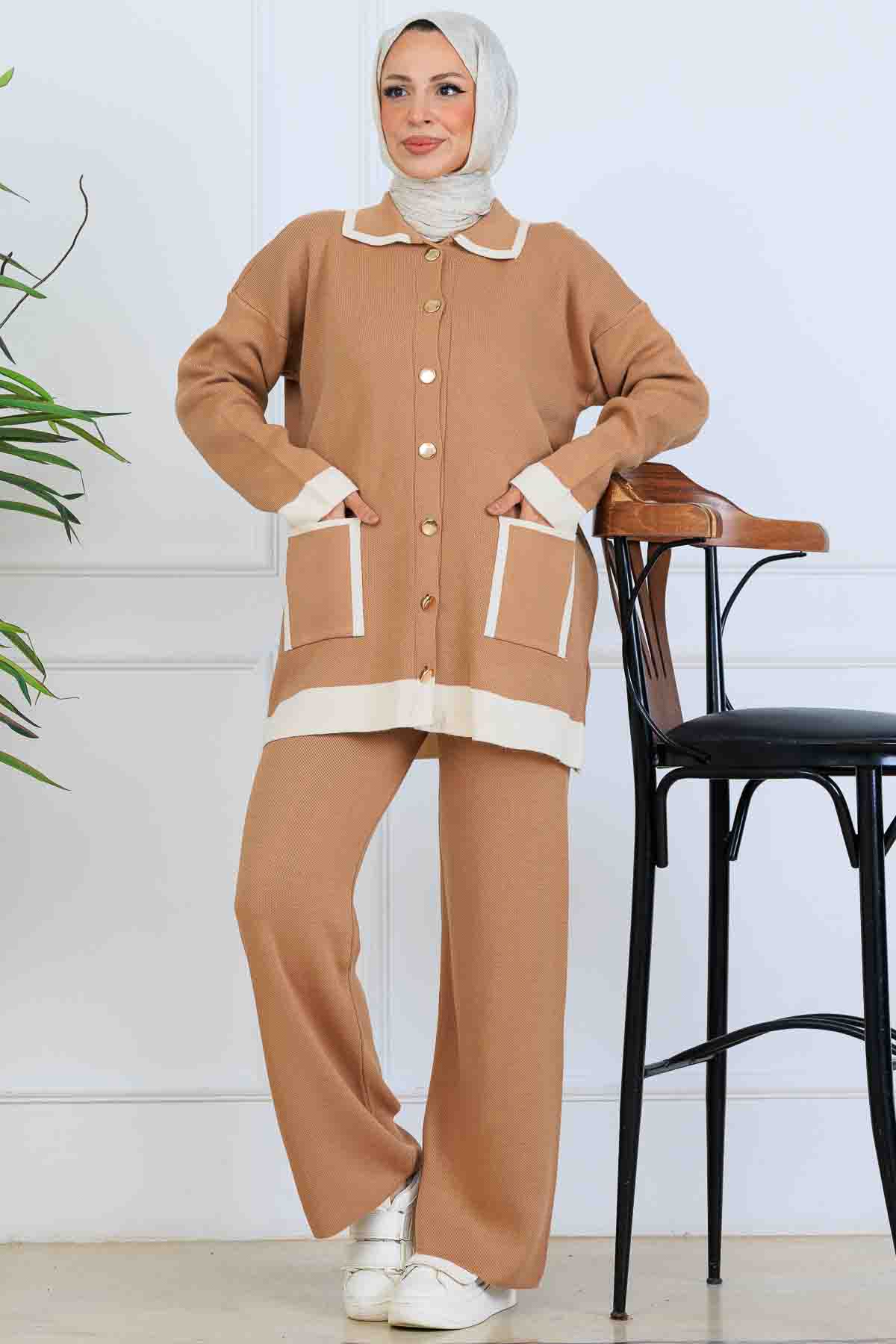 Buttoned Striped Detailed Knitwear Suit