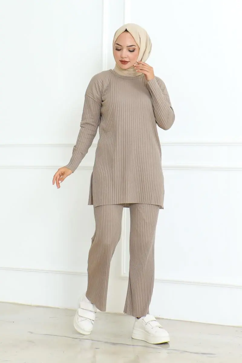 Camisole Suit With Slits-detail