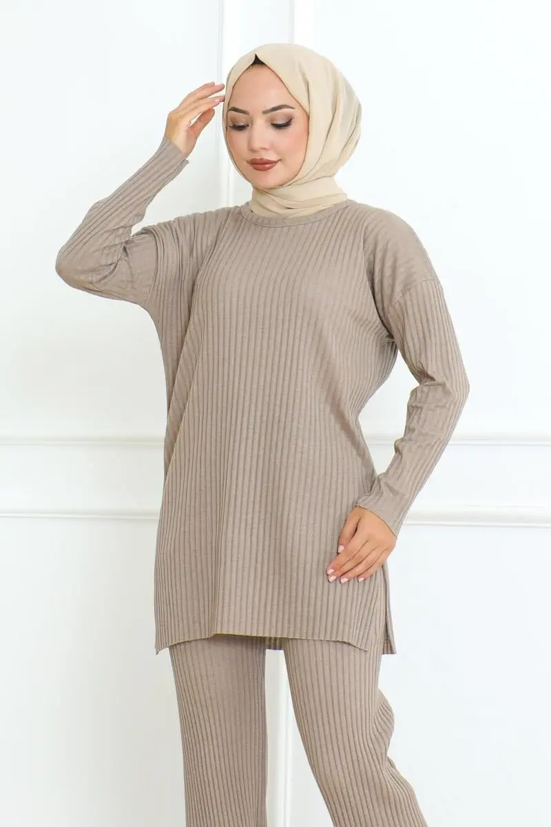 Camisole Suit With Slits-detail