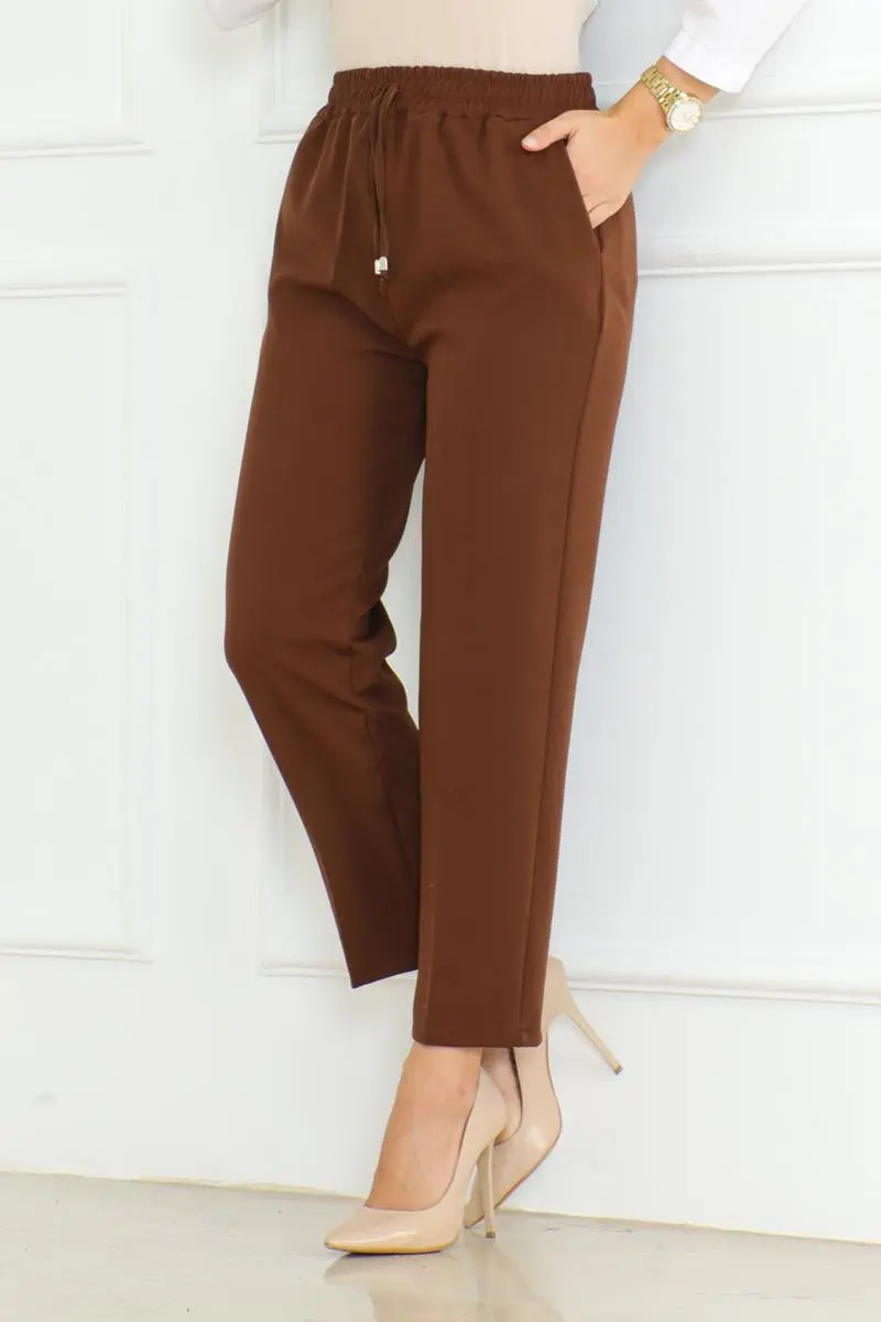Carrot Model Hijab Trousers-detail