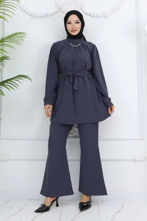 Chain Detailed Hijab Suit