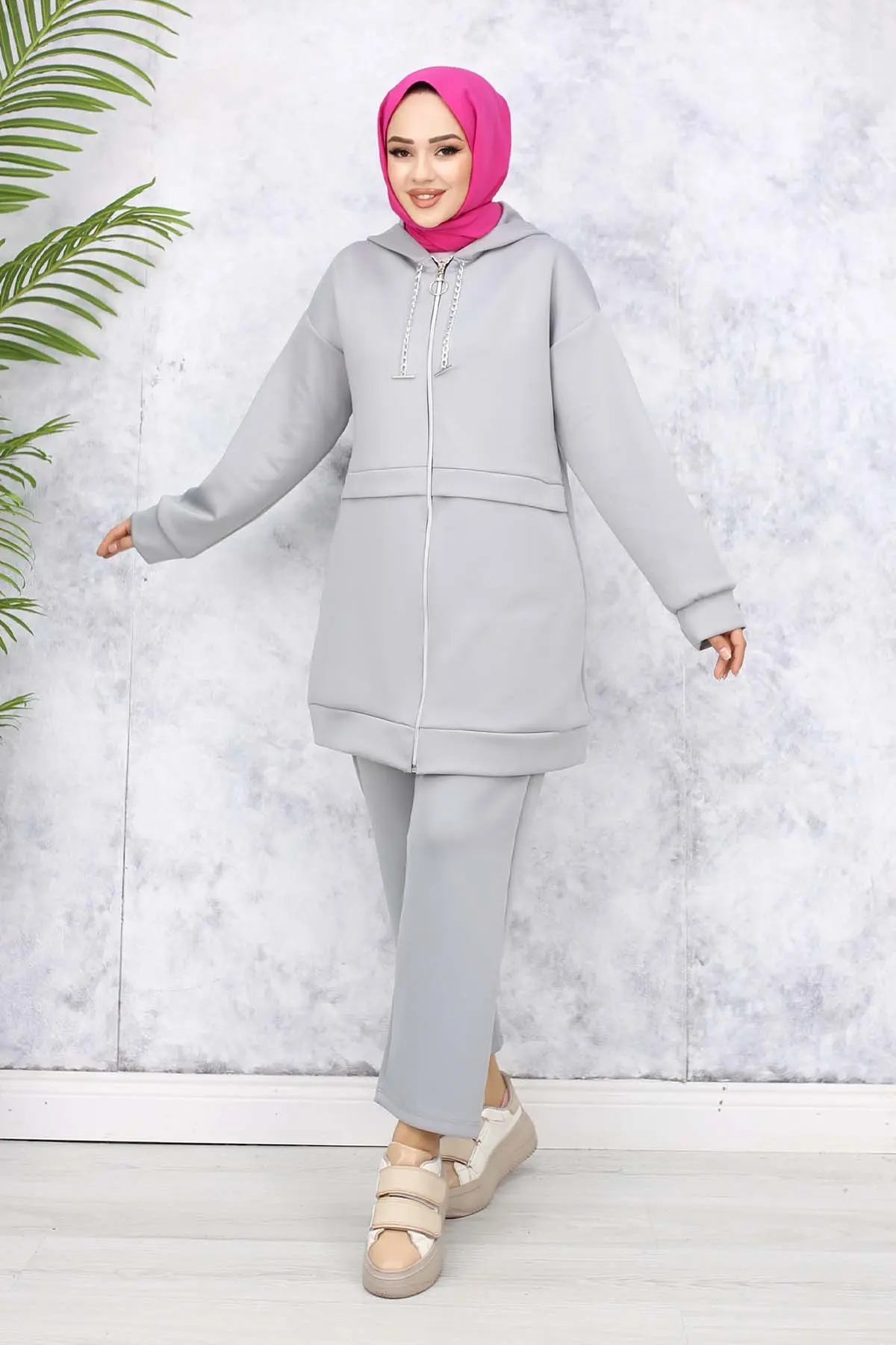 Chain Detailed Scuba Suit-detail