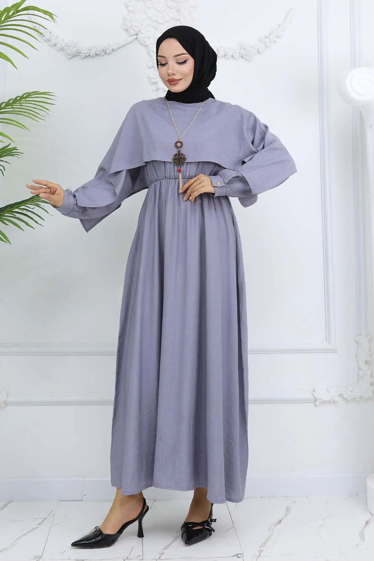 Collar Detailed Necklace Dress-detail