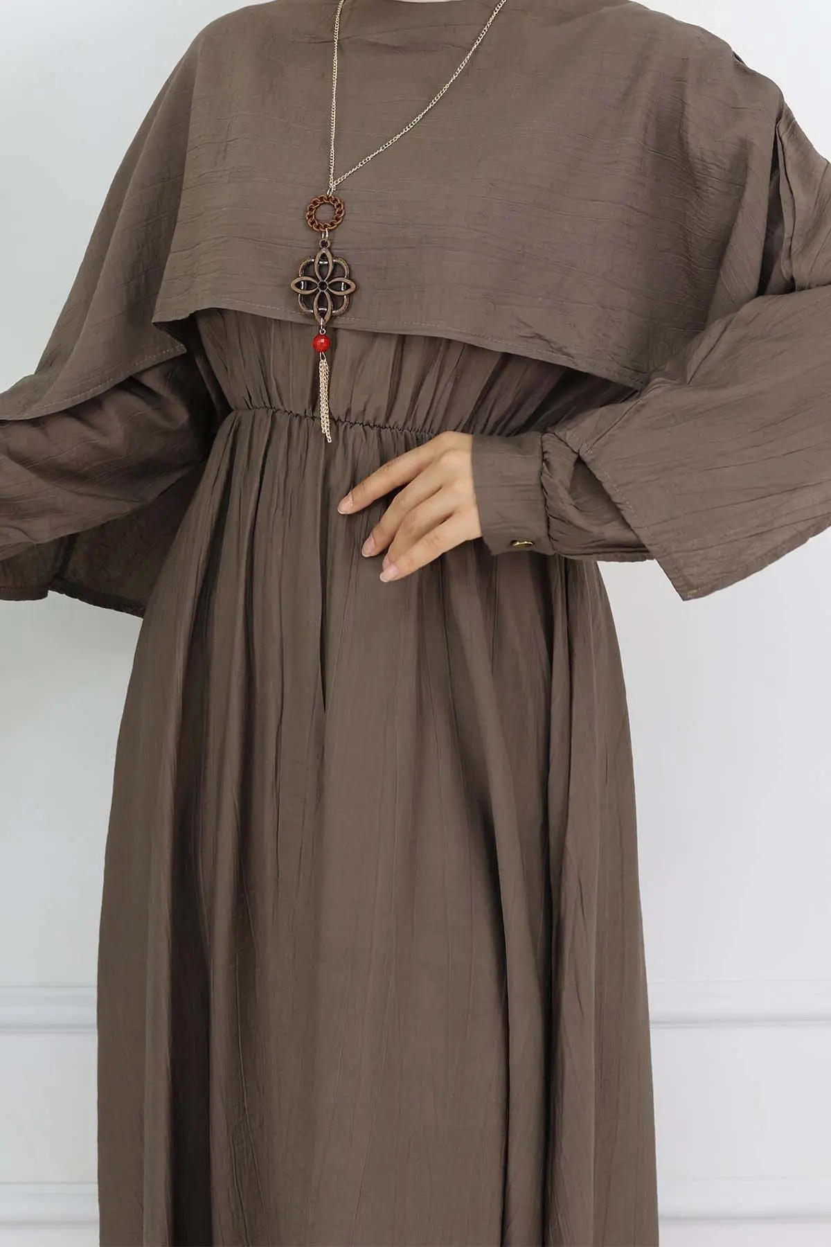 Collar Detailed Necklace Dress-detail