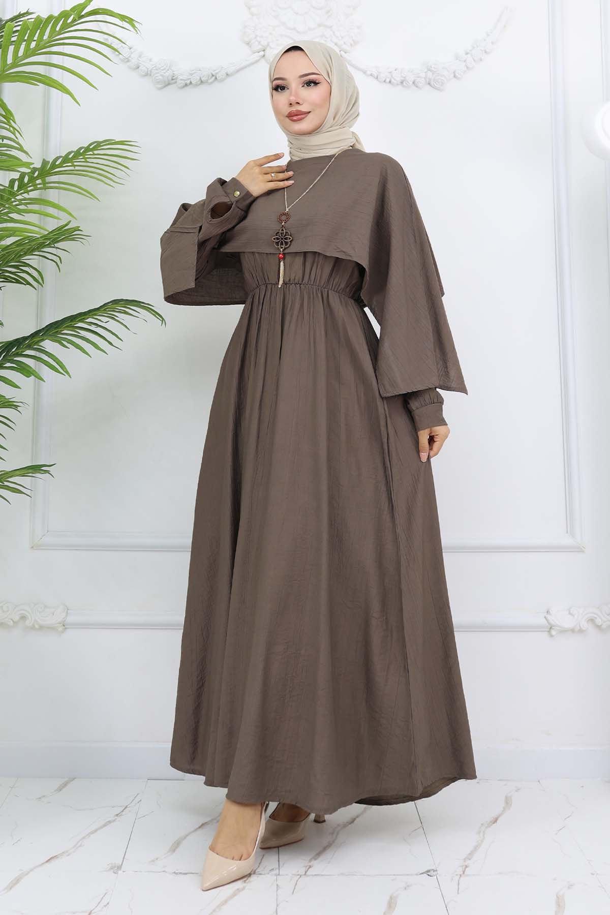 Collar Detailed Necklace Dress