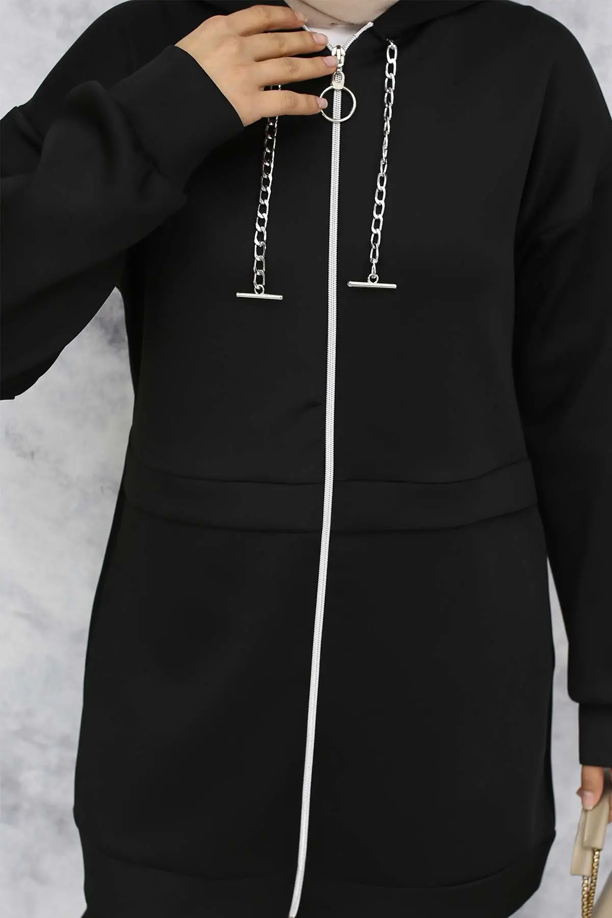 Collared Double Set With Coat Of Arms Detail-detail