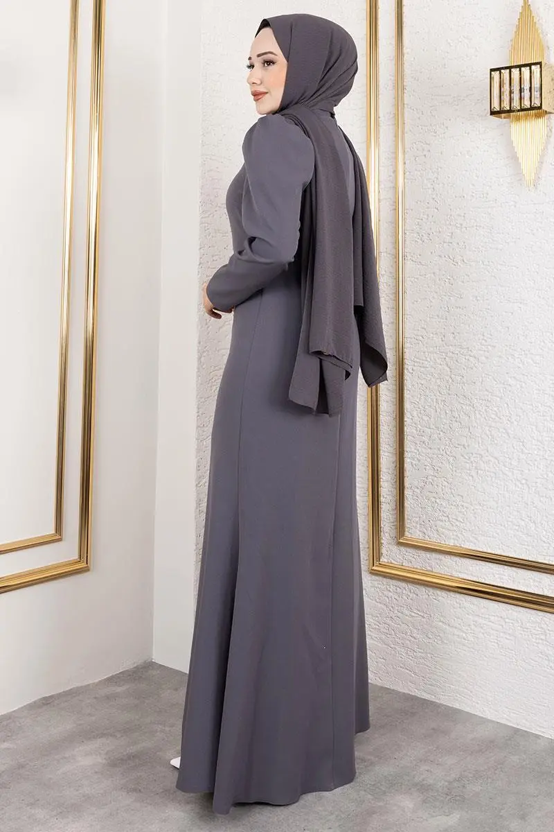 Crepe Evening Dress With Stone Embroidery On The Front-detail