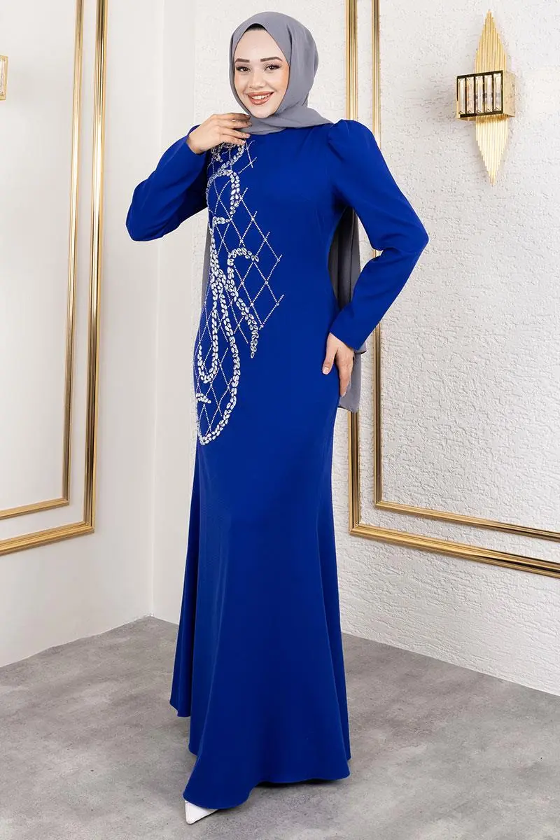 Crepe Evening Dress With Stone Embroidery On The Front-detail