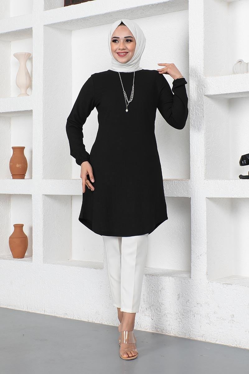 Crepe Tunic With Necklace