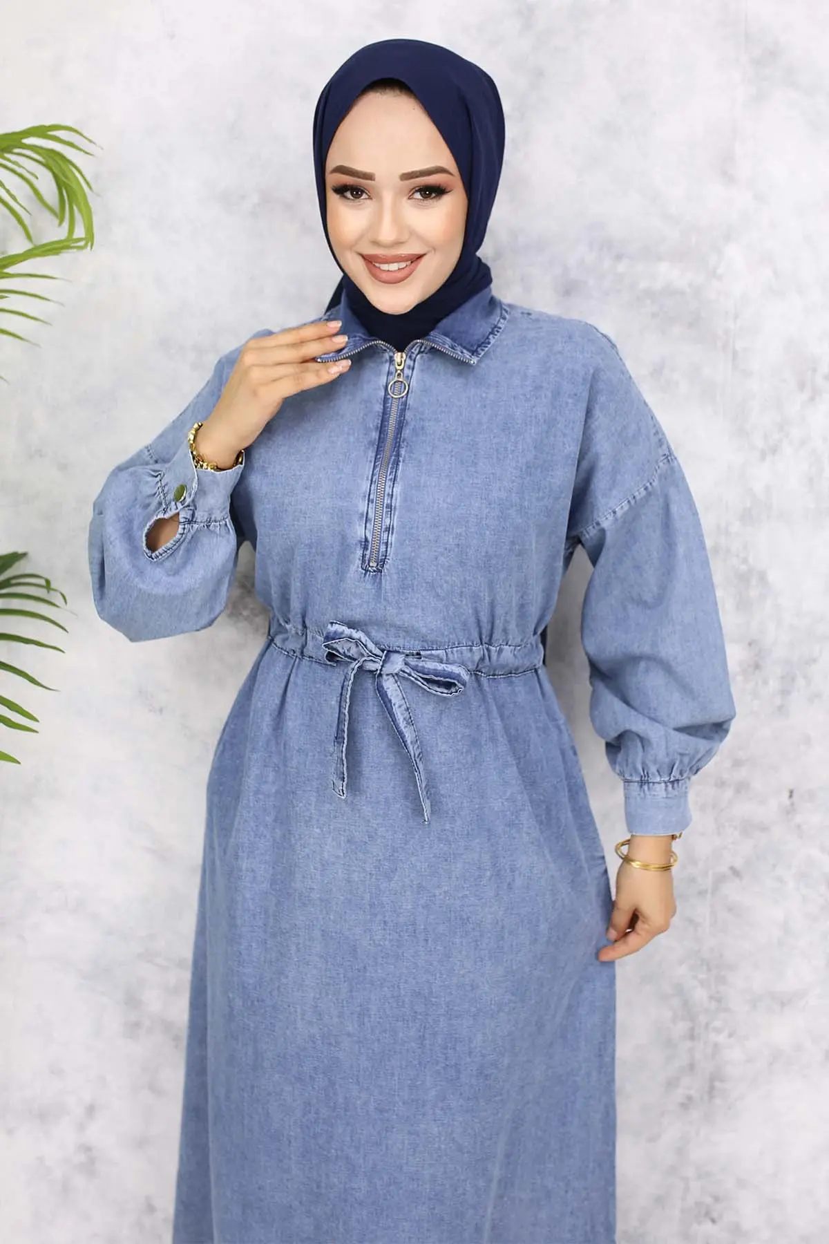 Denim Dress With Half Zipper Pockets-detail