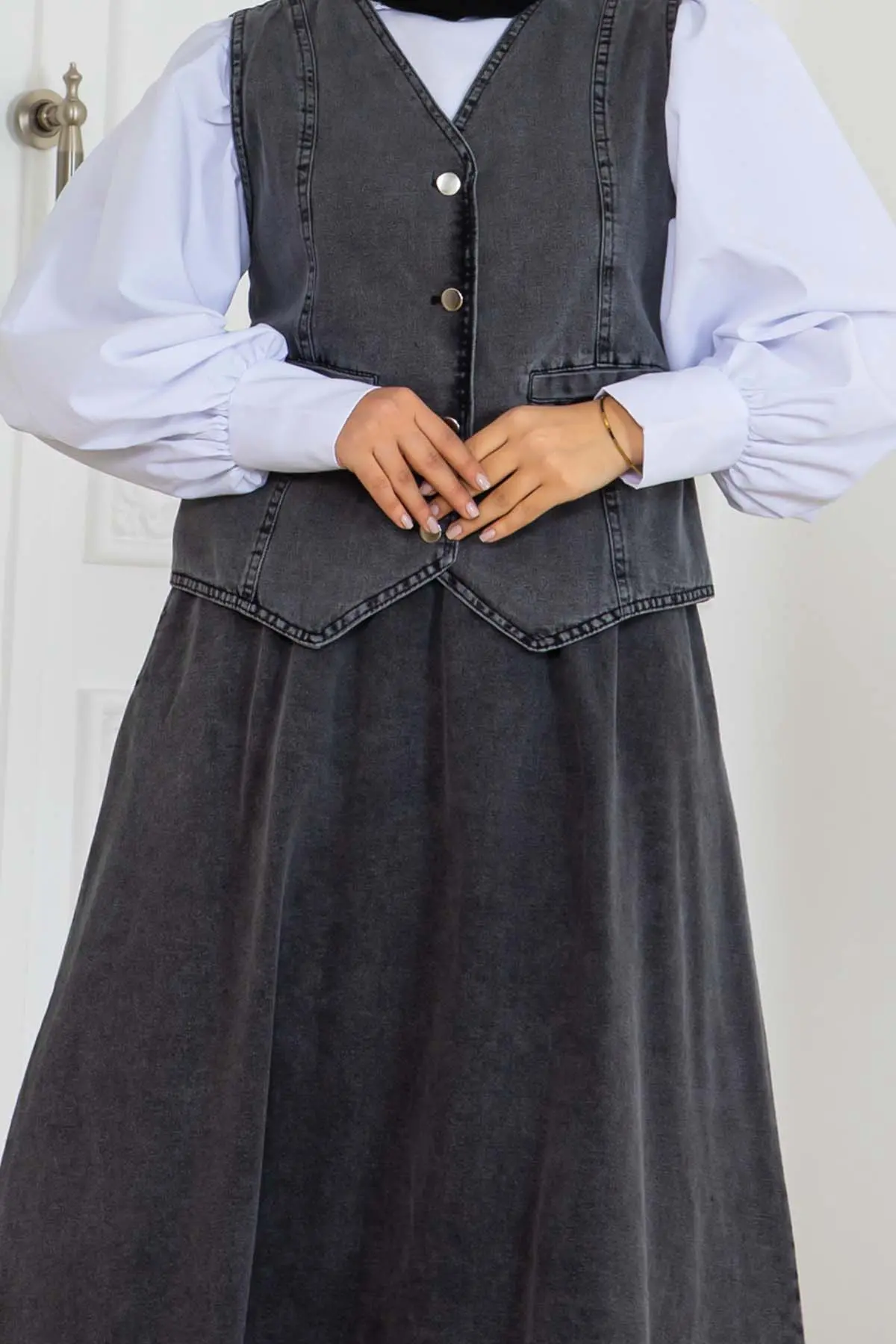 Denim Vest And Skirt Suit-detail