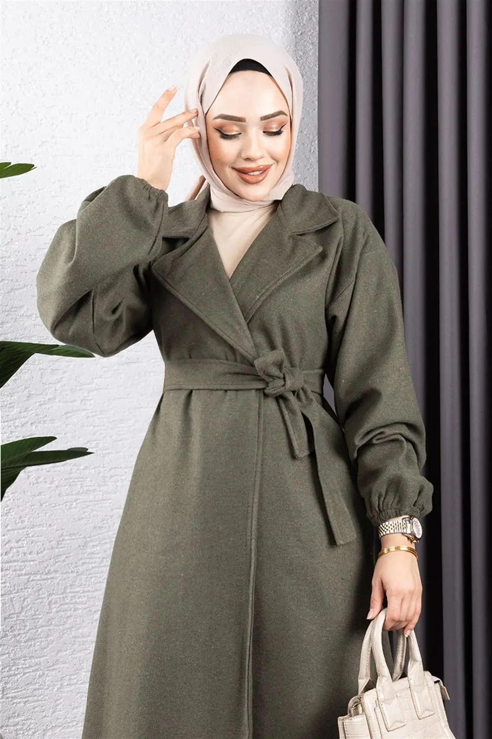 Double Breasted Collared Coat-detail