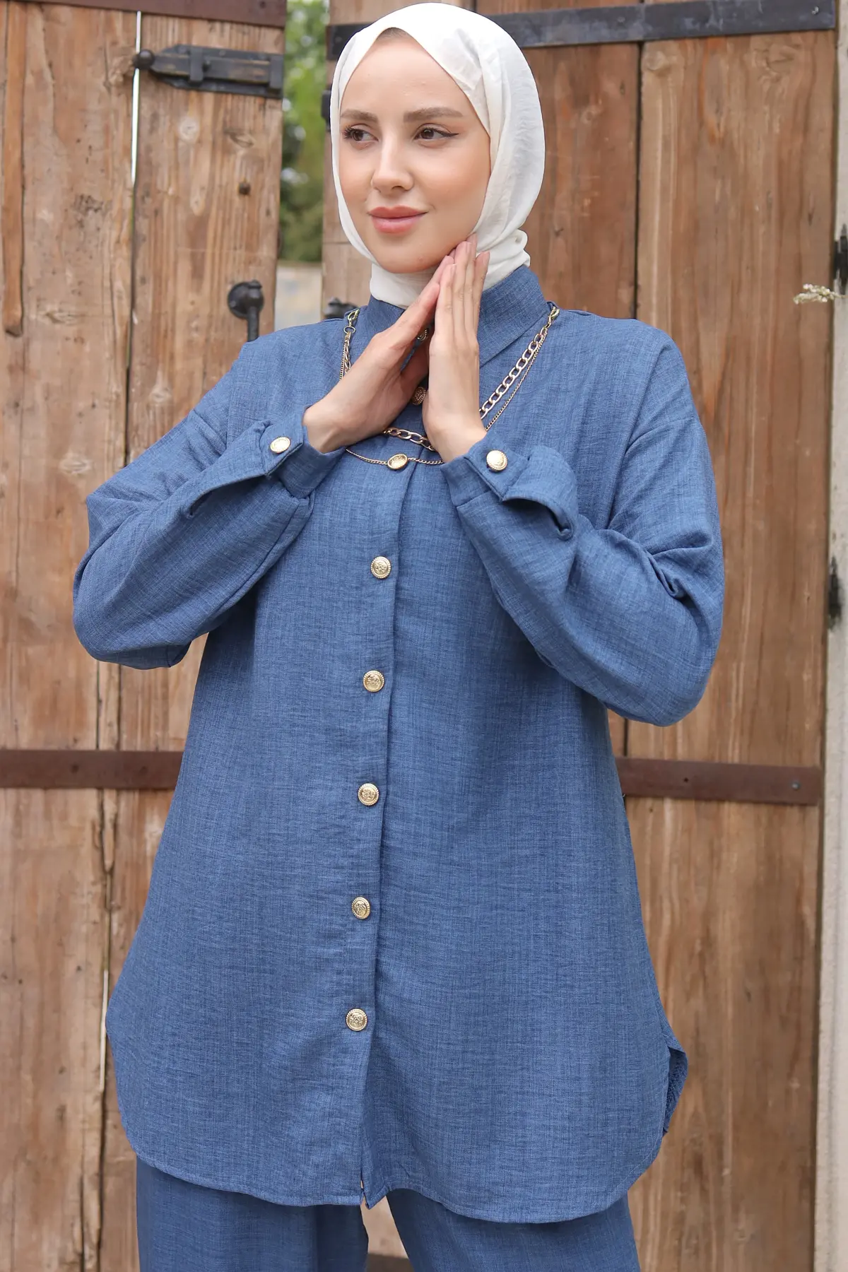 Double Suit With Button Detail And Accessories-detail