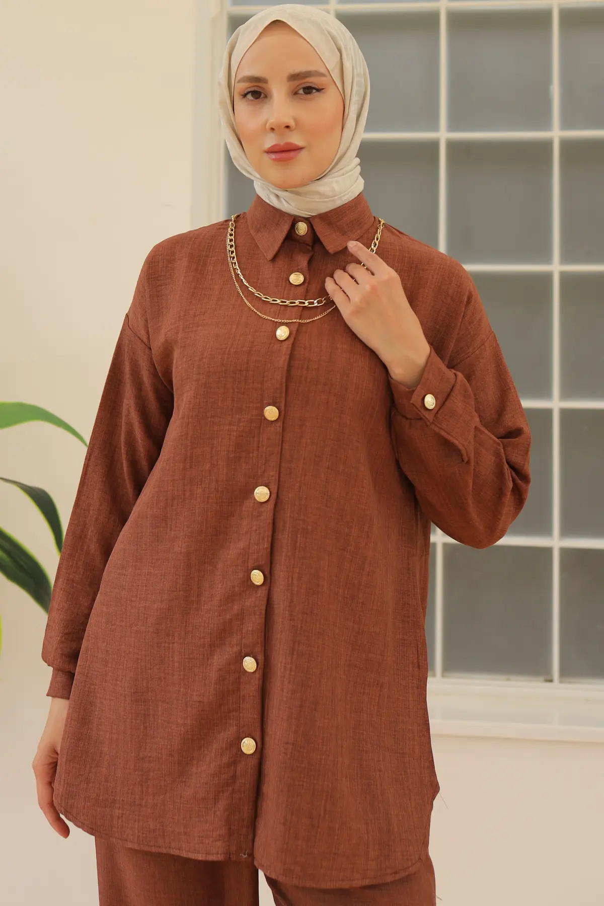 Double Suit With Button Detail And Accessories-detail