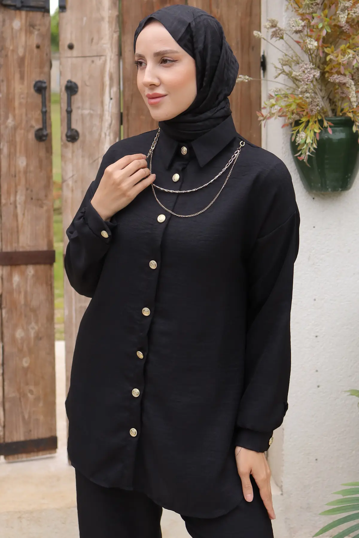 Double Suit With Button Detail And Accessories-detail