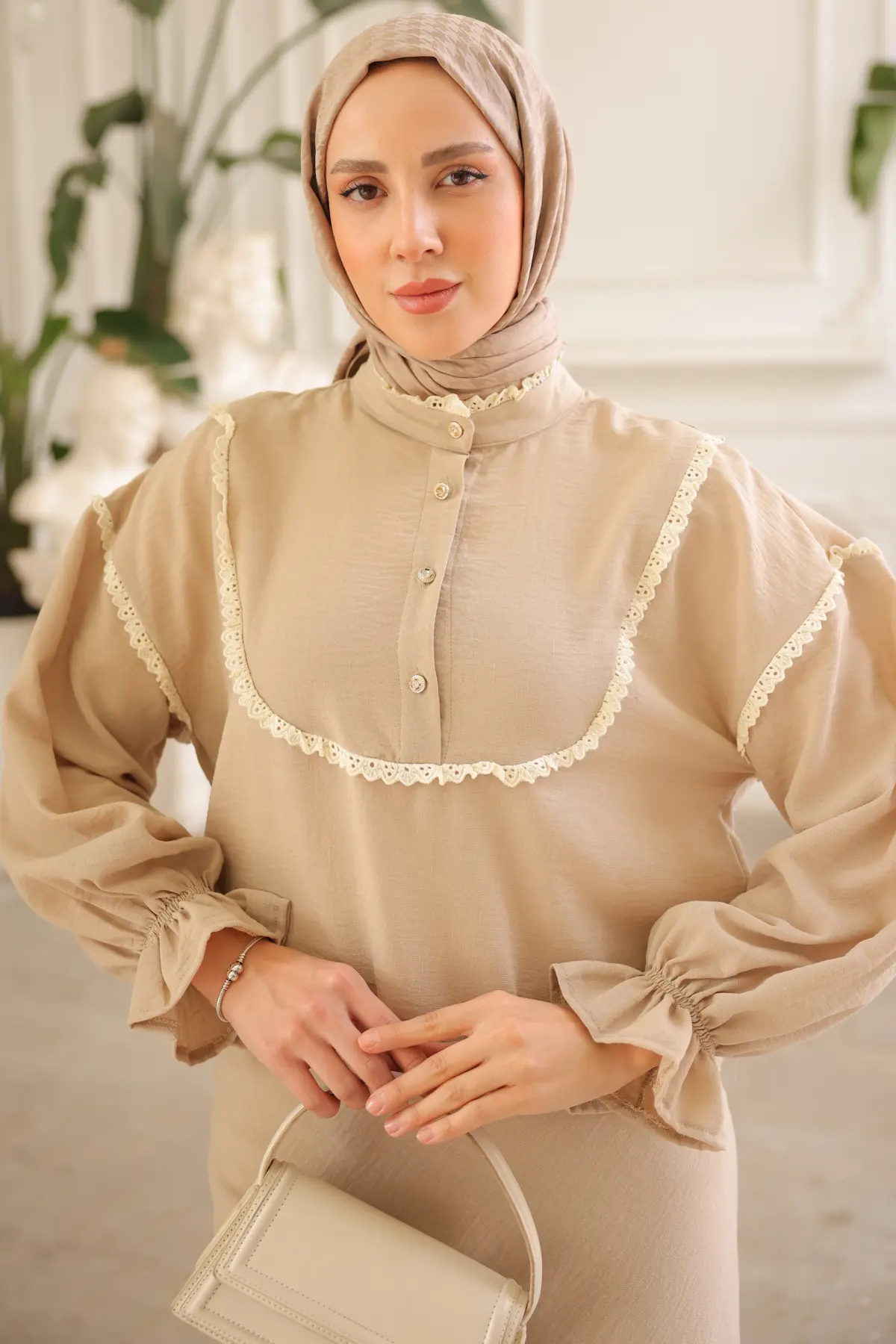 Double Suit With Knitted Collar-detail