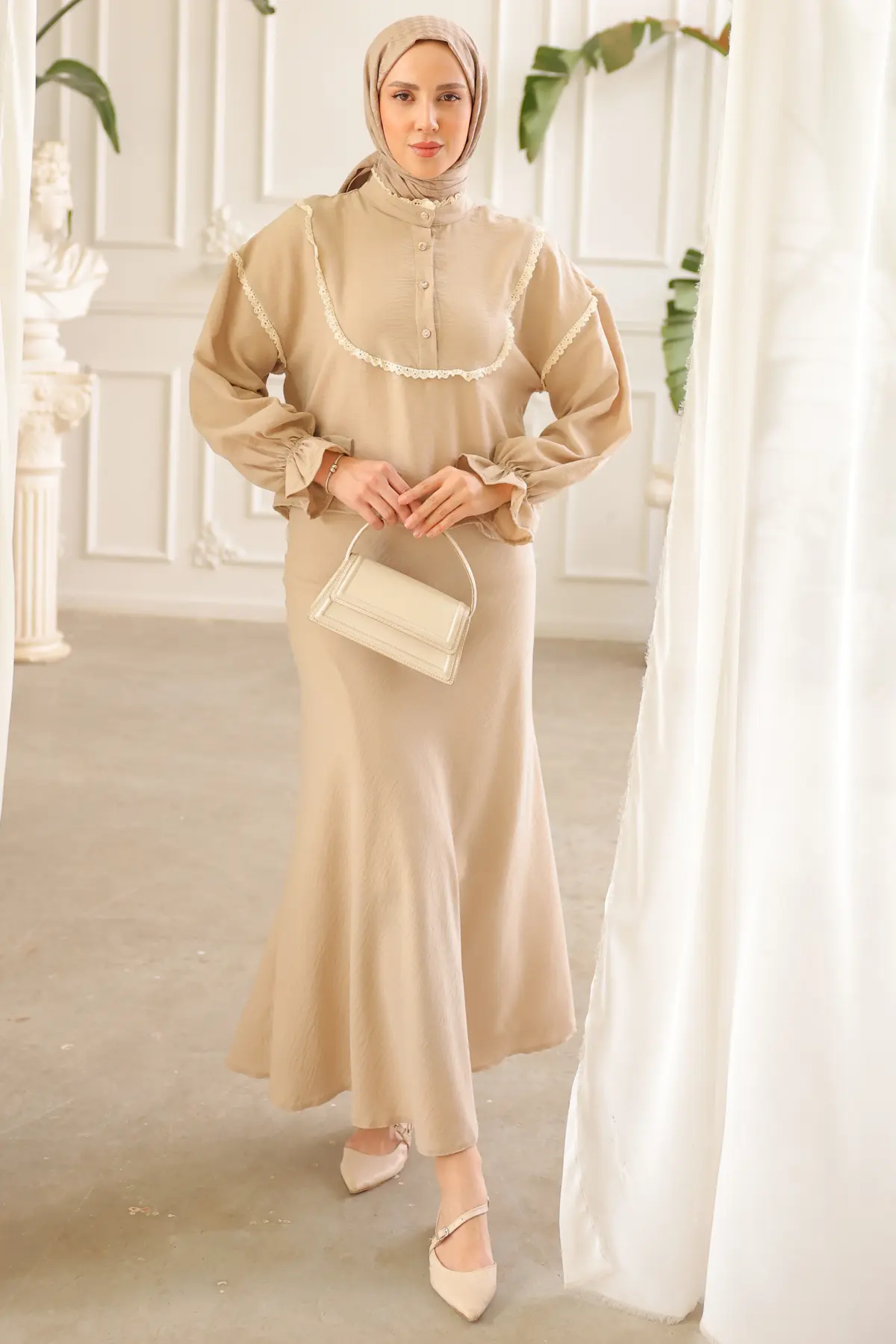 Double Suit With Knitted Collar-detail