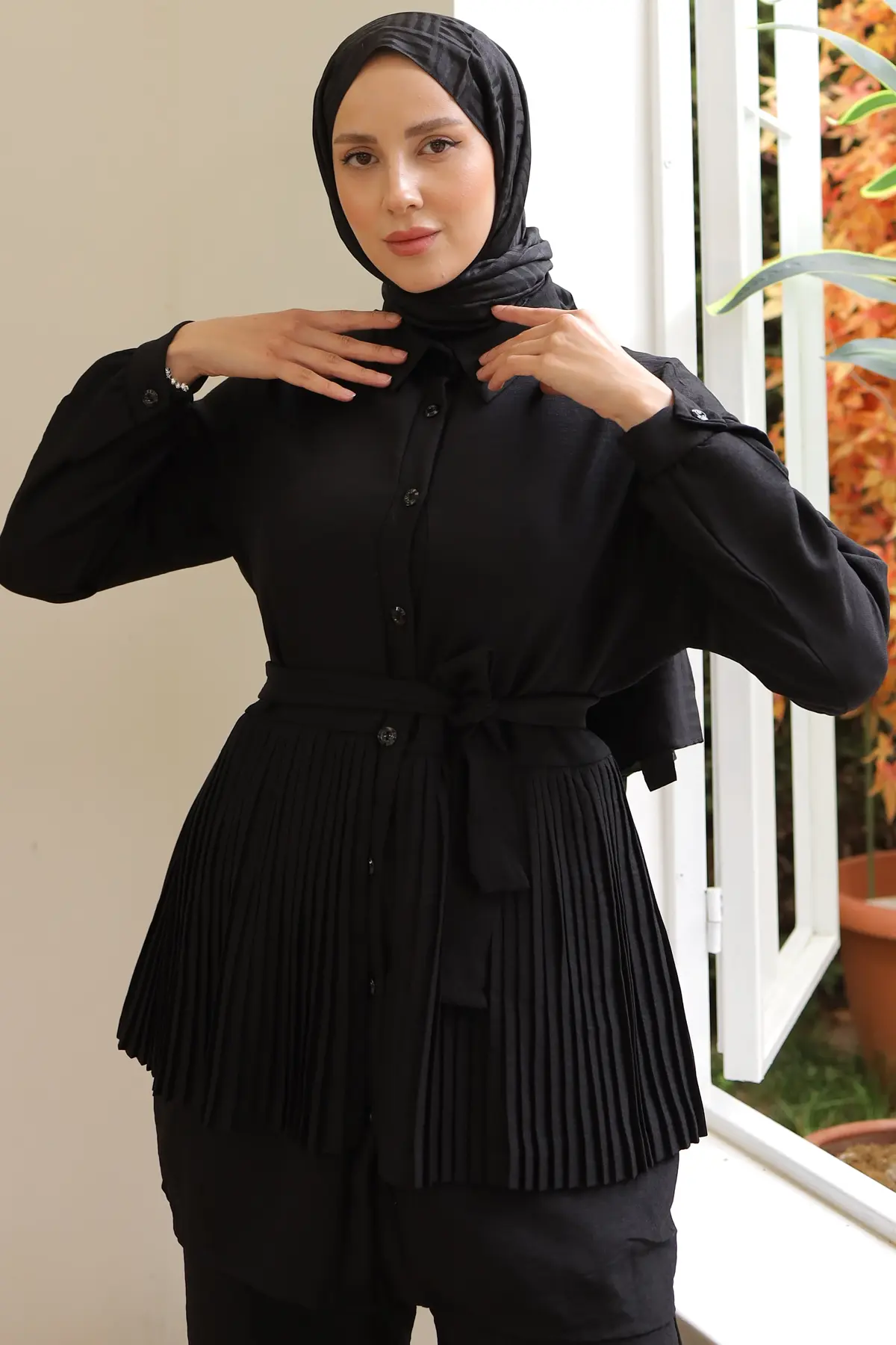 Double Suit With Pleat Detail-detail