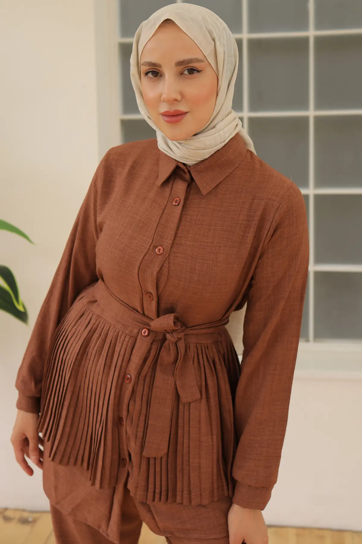 Double Suit With Pleat Detail-detail