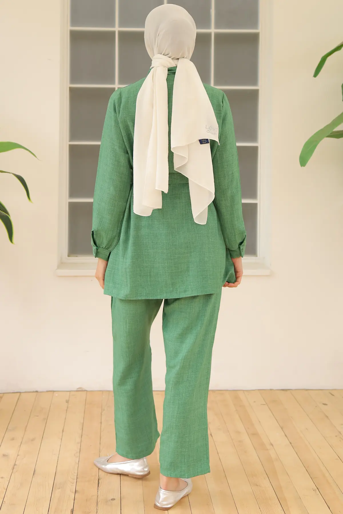 Double Suit With Pleat Detail-detail