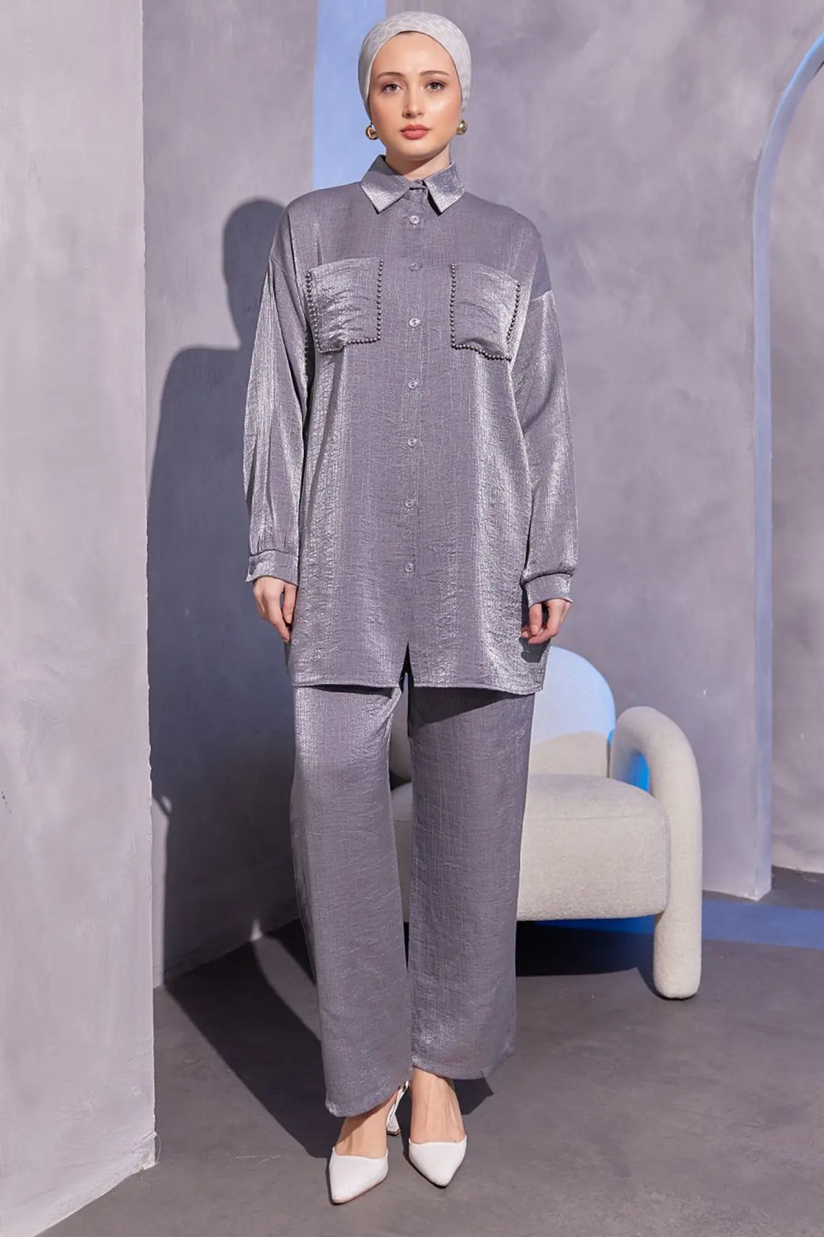 Double Suit With Pockets And Bead Detail-detail