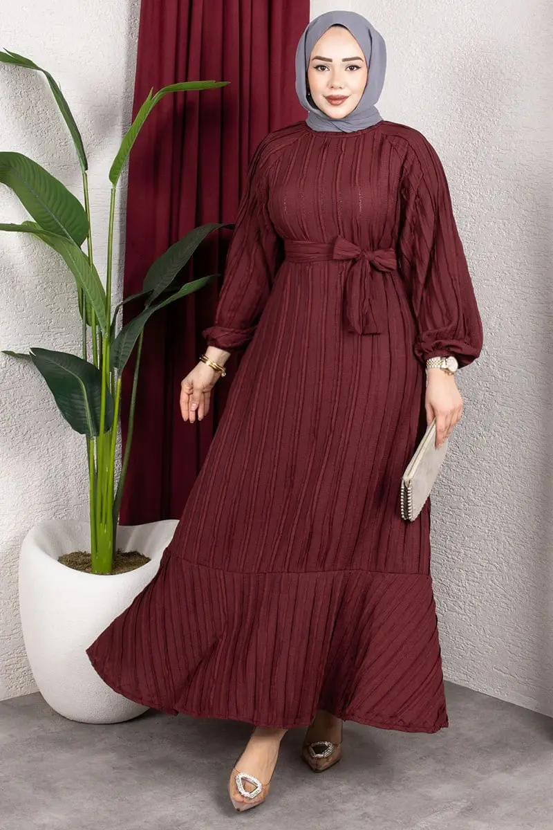 Dress With Ruffled Skirt And Belt-detail