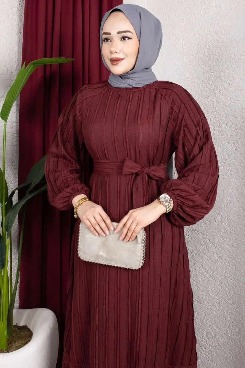 Dress With Ruffled Skirt And Belt-detail
