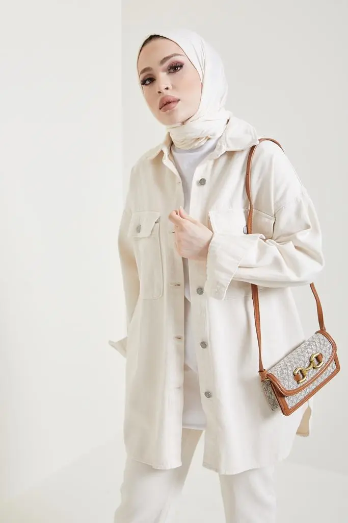 Ecru Jacket And Pant Suit-detail