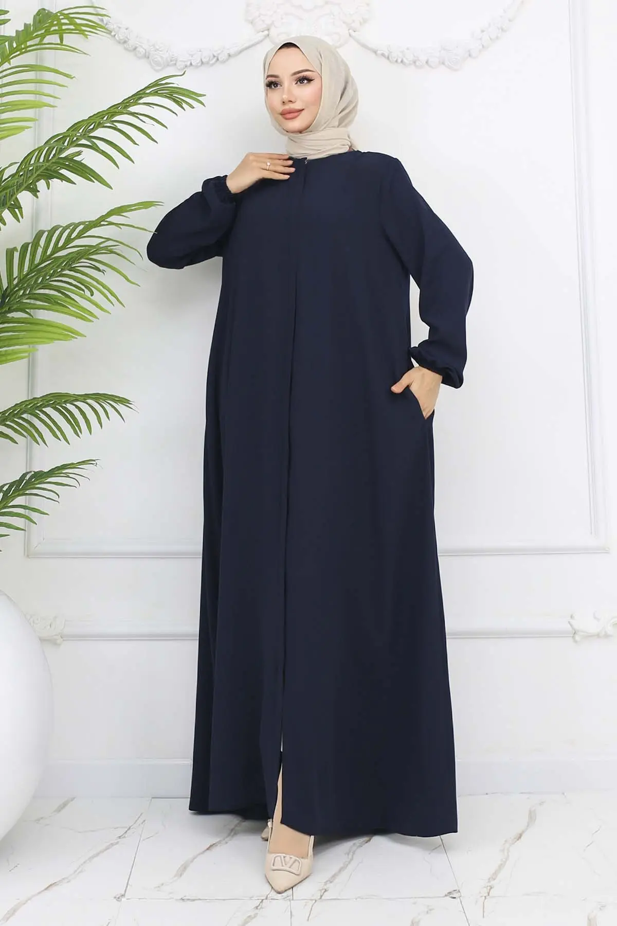 Elastic Sleeves Hidden Zipper Abaya-detail
