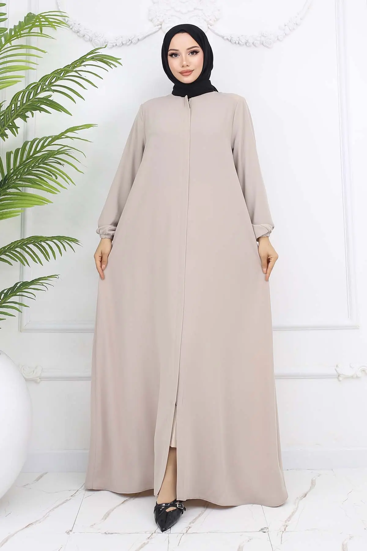 Elastic Sleeves Hidden Zipper Abaya-detail