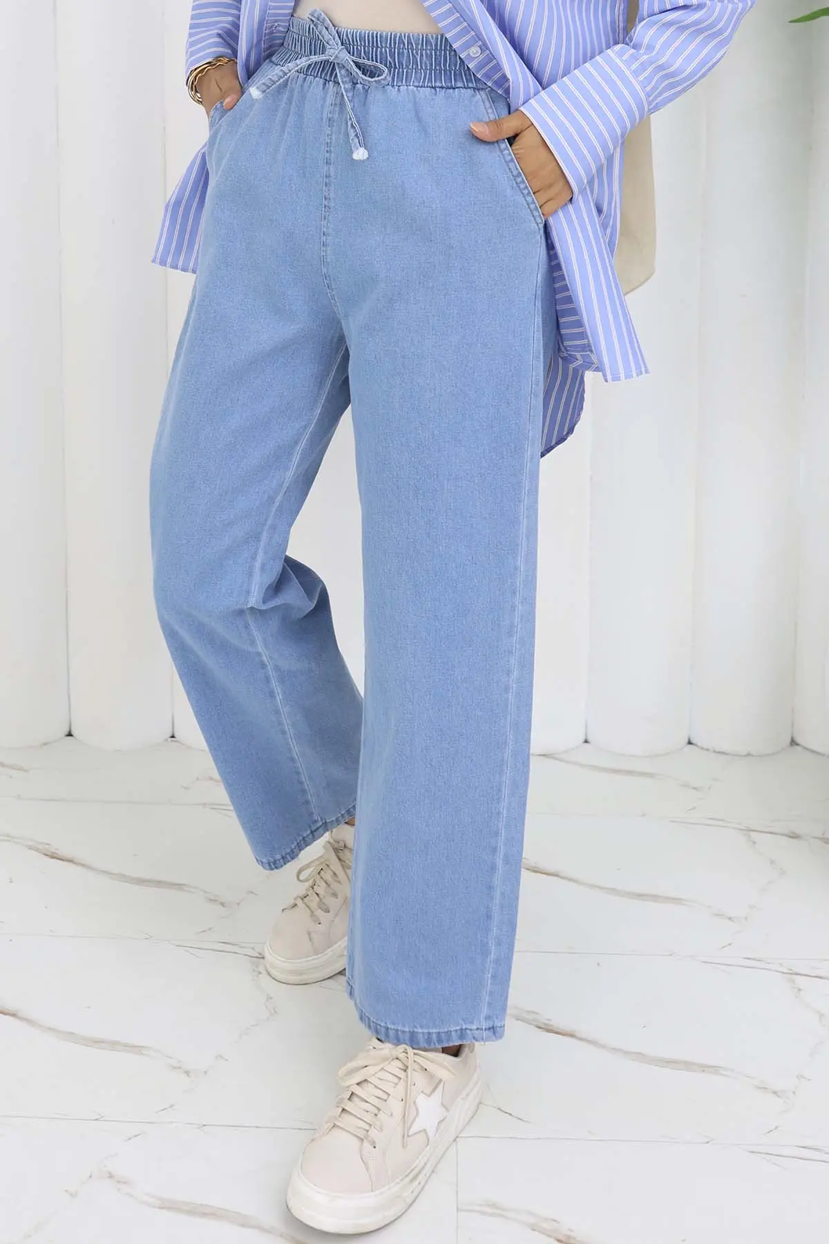 Elastic Waist Jeans-detail